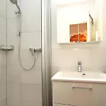 Mocker 아파트 *