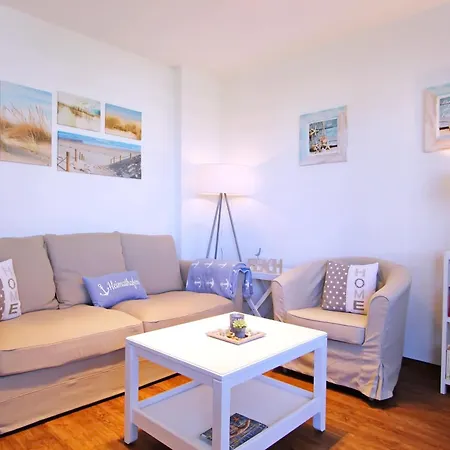 Mocker Apartment